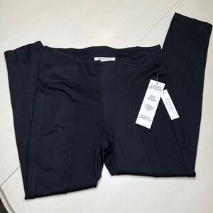 NWT - Zac & Rachel Figure Defining Leggings - Size Medium